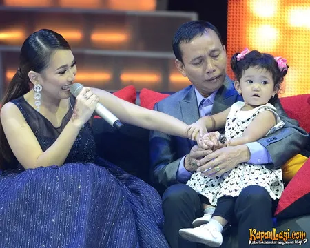 Foto Ayu Ting Ting