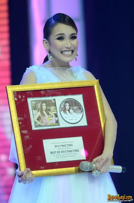 Foto Ayu Ting Ting