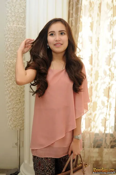 Foto Ayu Ting Ting