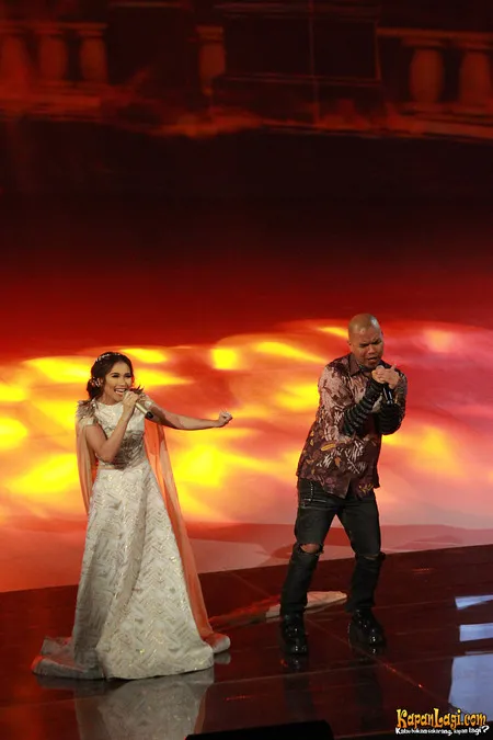 Foto Ayu Ting Ting
