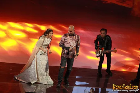 Foto Ayu Ting Ting