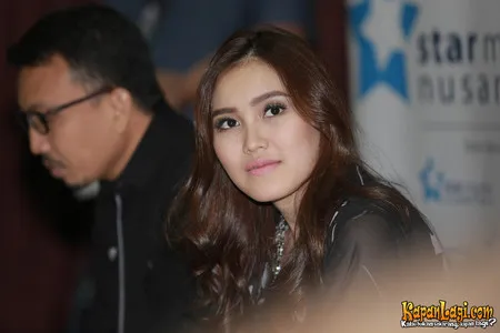 Foto Ayu Ting Ting