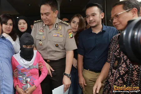 Foto Ayu Ting Ting