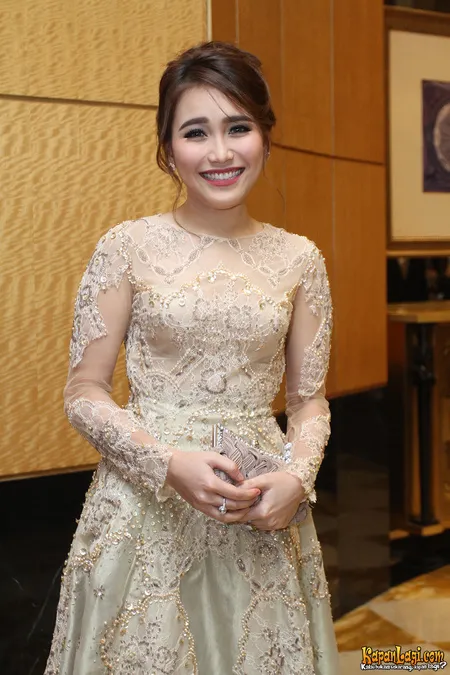 Foto Ayu Ting Ting