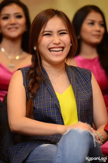 Foto Ayu Ting Ting