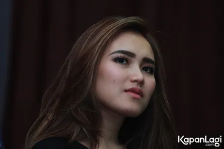 Foto Ayu Ting Ting