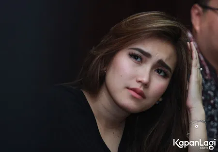 Foto Ayu Ting Ting