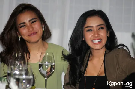 Foto Ayu Ting Ting