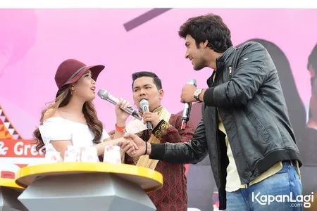 Foto Ayu Ting Ting