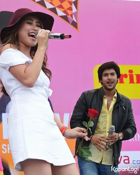 Foto Ayu Ting Ting