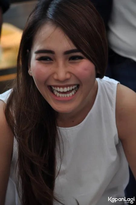 Foto Ayu Ting Ting