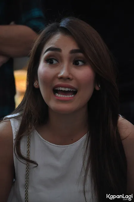Foto Ayu Ting Ting