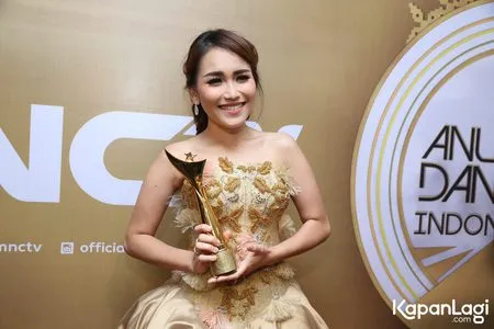 Foto Ayu Ting Ting. Nomor Foto: 2305