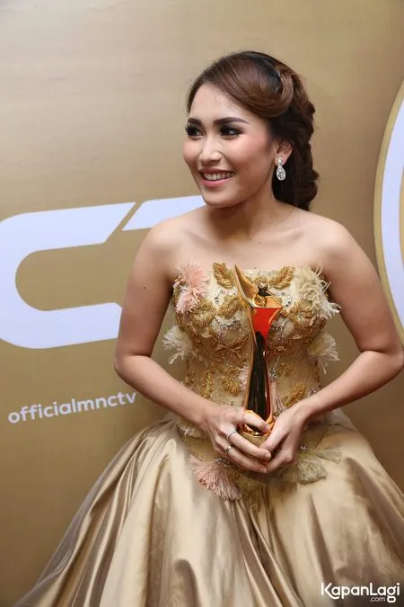 Foto Ayu Ting Ting
