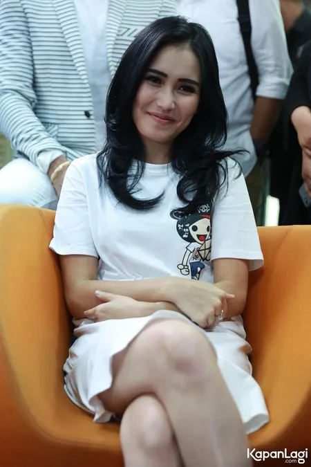 Foto Ayu Ting Ting