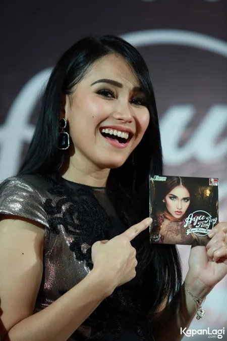 Foto Ayu Ting Ting