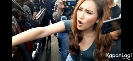 Foto Ayu Ting Ting