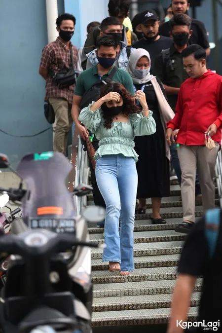 Foto Ayu Ting Ting