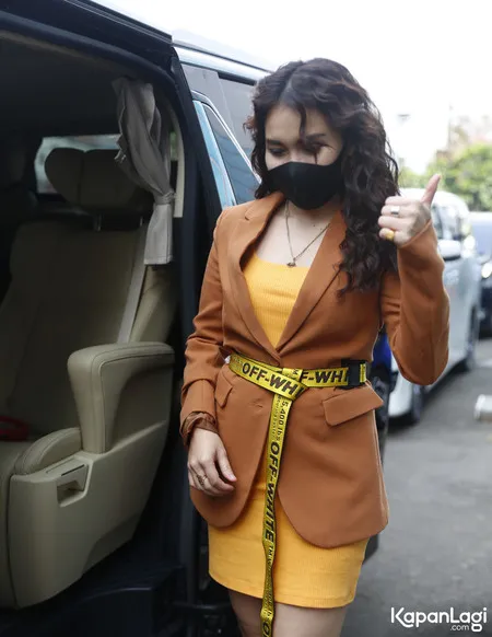 Foto Ayu Ting Ting