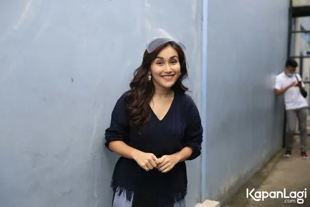 Foto Ayu Ting Ting