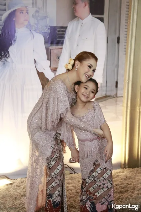 Foto Ayu Ting Ting