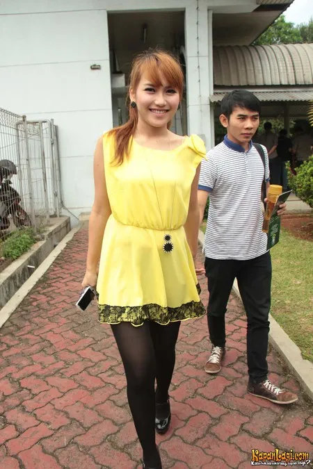 Foto Ayu Ting Ting