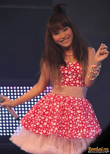 Foto Ayu Ting Ting