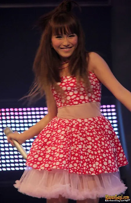 Foto Ayu Ting Ting