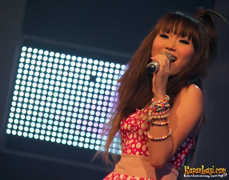 Foto Ayu Ting Ting