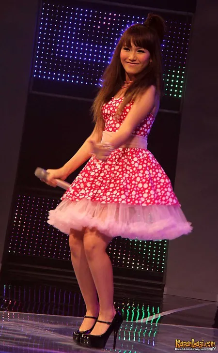 Foto Ayu Ting Ting