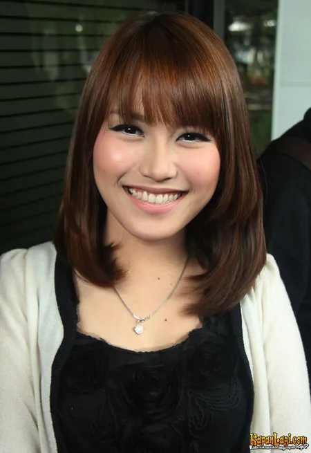 Foto Ayu Ting Ting
