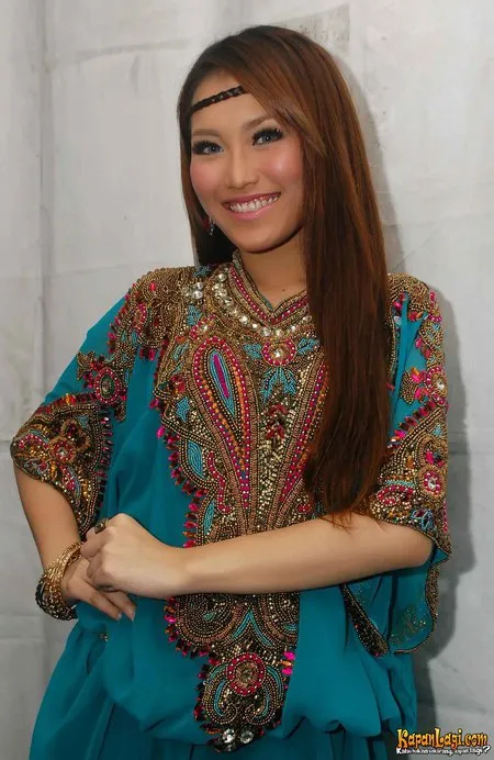 Foto Ayu Ting Ting