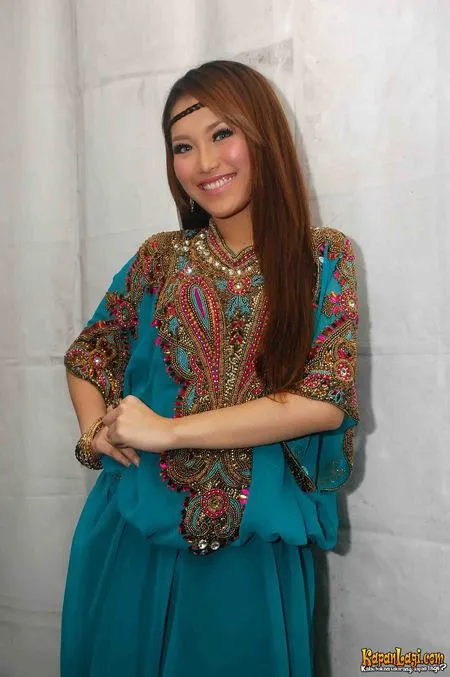 Foto Ayu Ting Ting. Nomor Foto: 788