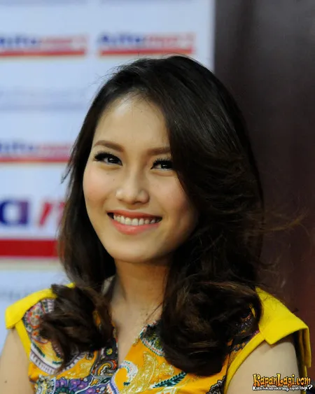 Foto Ayu Ting Ting