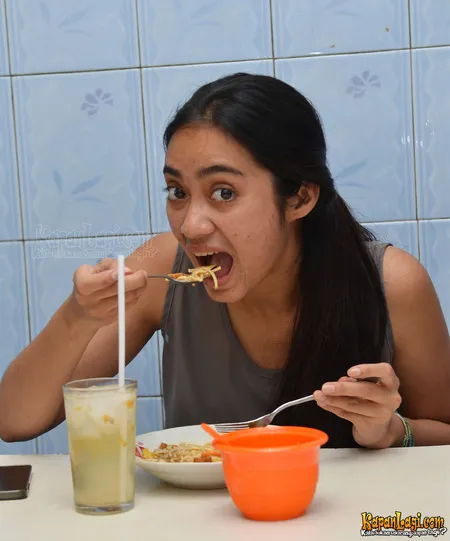 Foto Ayudia Bing Slamet