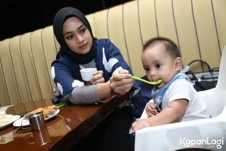 Foto Ayudia Bing Slamet