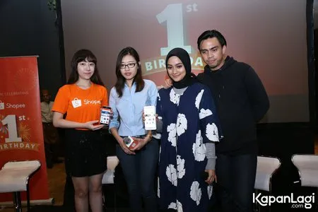 Foto Ayudia Bing Slamet