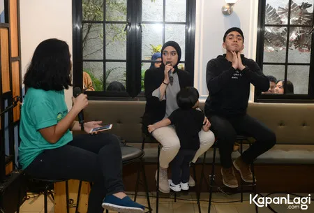 Foto Ayudia Bing Slamet