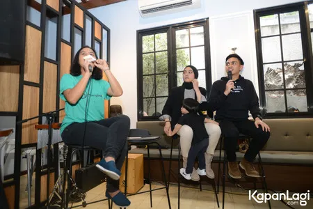 Foto Ayudia Bing Slamet