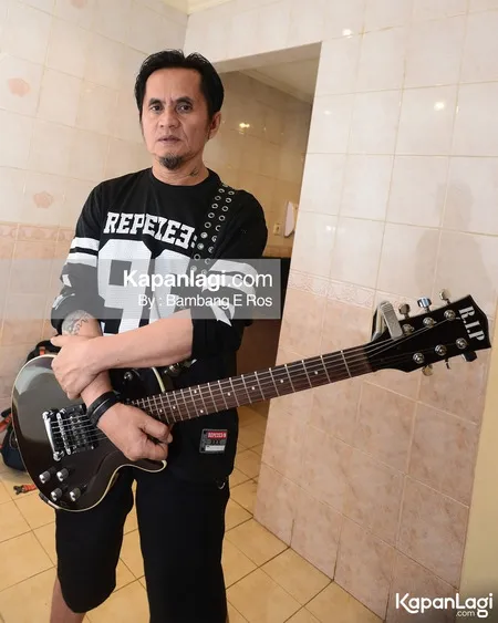 Foto Azis Jamrud