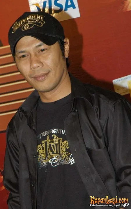 Foto Azis Jamrud