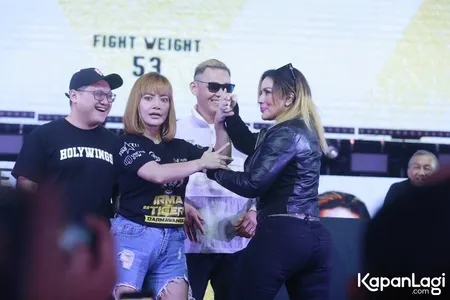 Foto Barbie Kumalasari