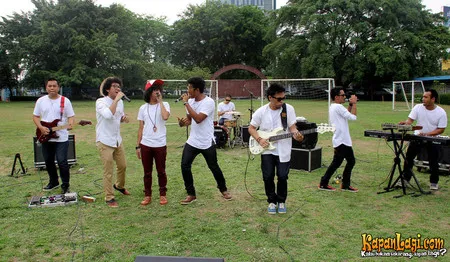 Foto Barry Likumahuwa Project