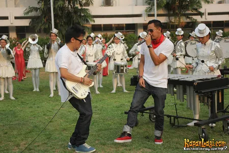 Foto Barry Likumahuwa Project