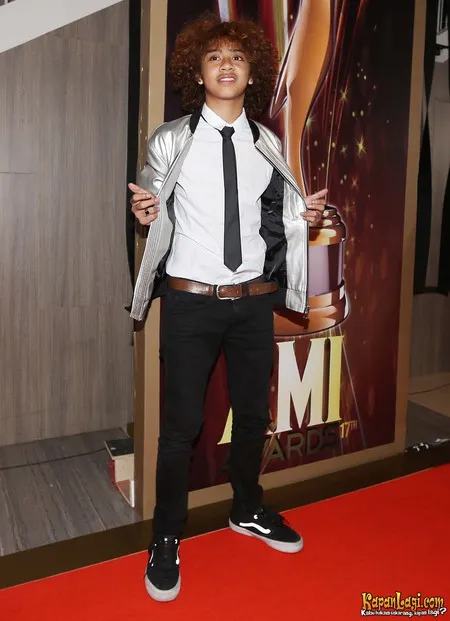 Foto Bastian Steel