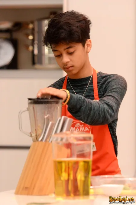 Foto Bastian Steel