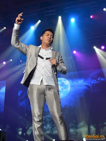 Foto Bian D Bagindas