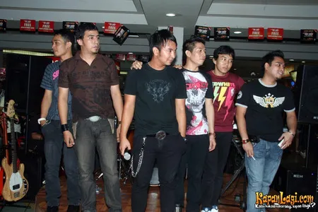 Foto Bintang Band