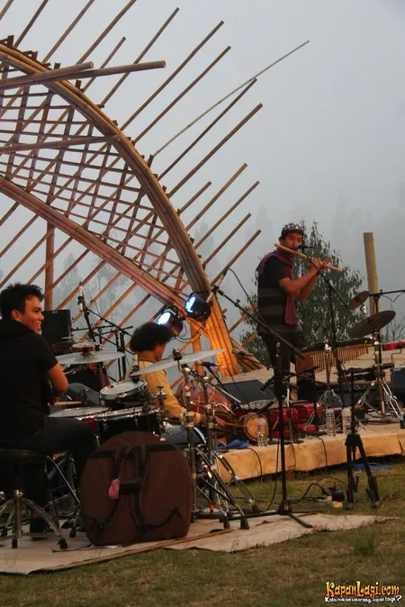 Foto Bintang Indrianto Trio