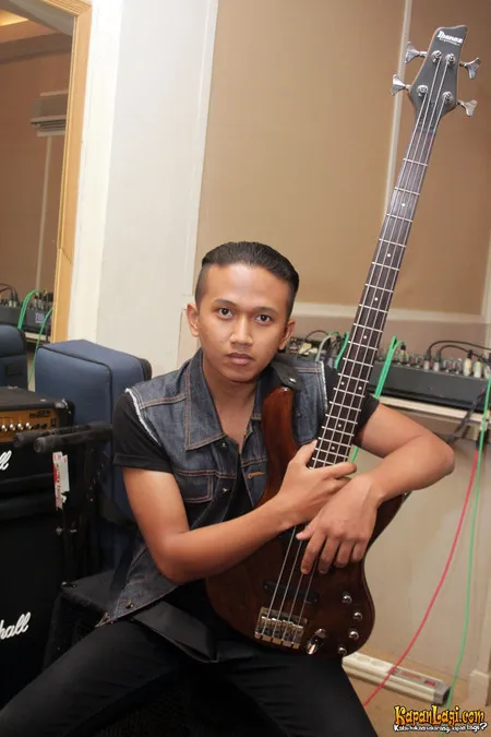 Foto Boimk Eighteen Plus Band